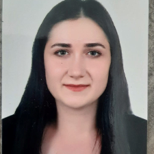 Özge Ö.