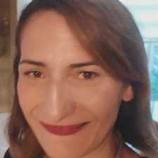 Ayşe K.