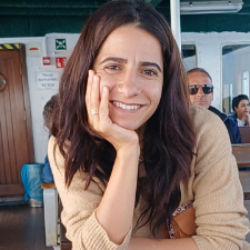 Ayşe B.