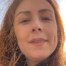 Özge K.